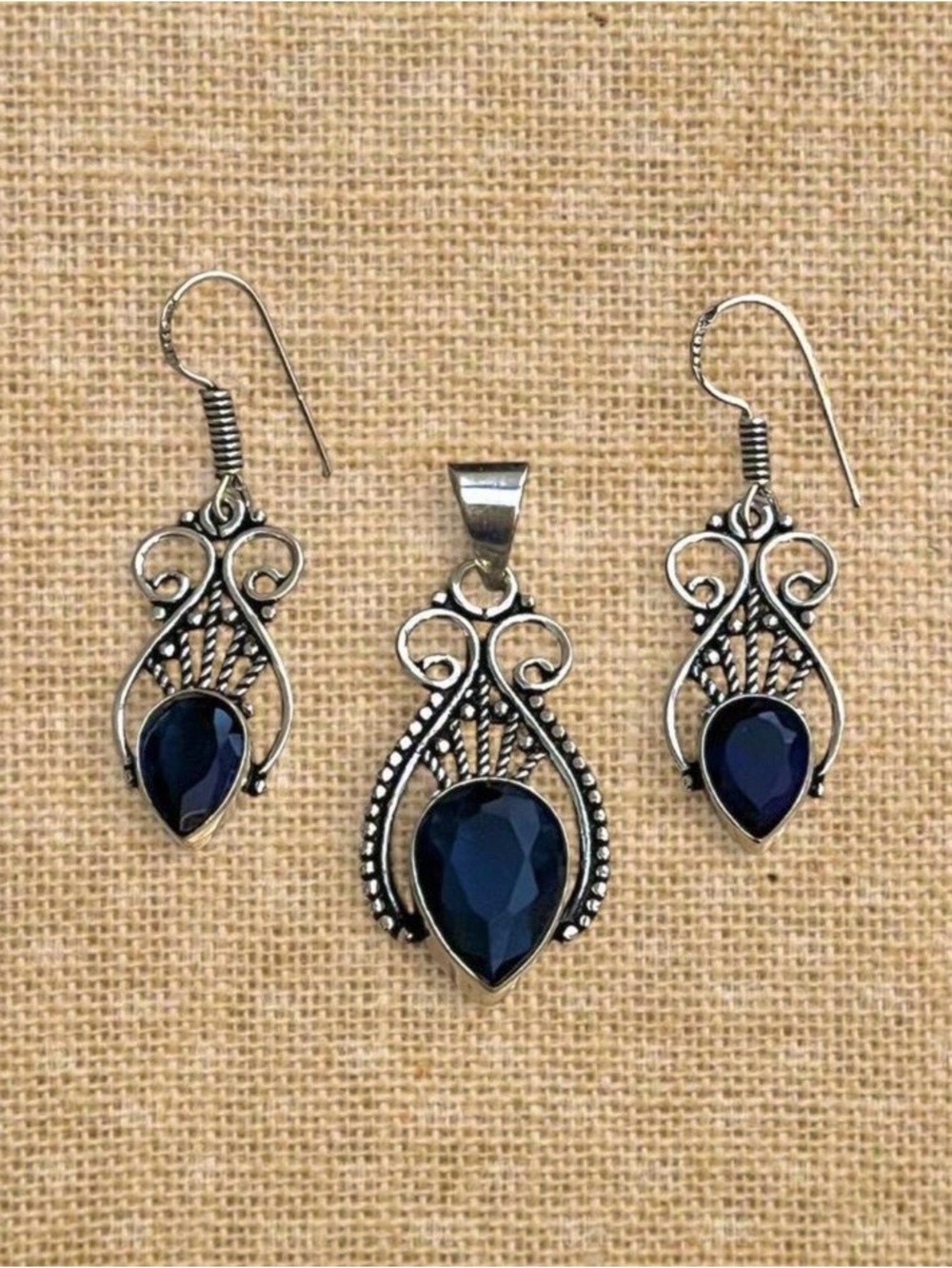 Tanzanite Sterling Silver Pendant & Earring Set - Picture 2 of 5